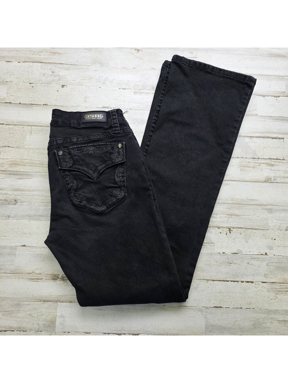 Shyanne Jeans Women’s 29 Black Embroidered Pockets Country Rodeo Western